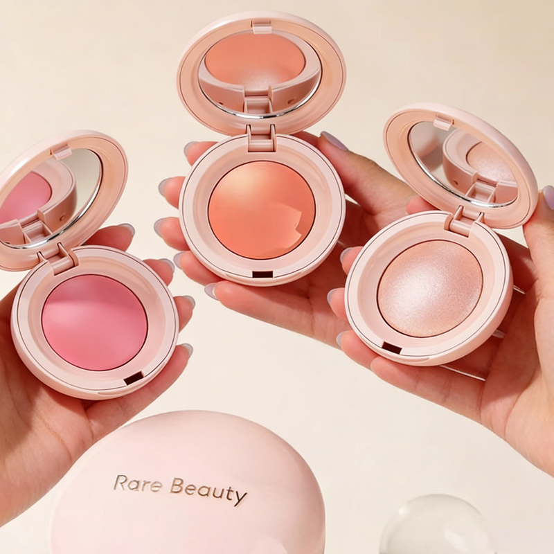 Rare Beauty Makeup Highlighter - レアビューティー パウダーブラッシュ ハイライトスティック ハイライター ミラー付き 長持ちする輝きのあるフェイスメイクセット