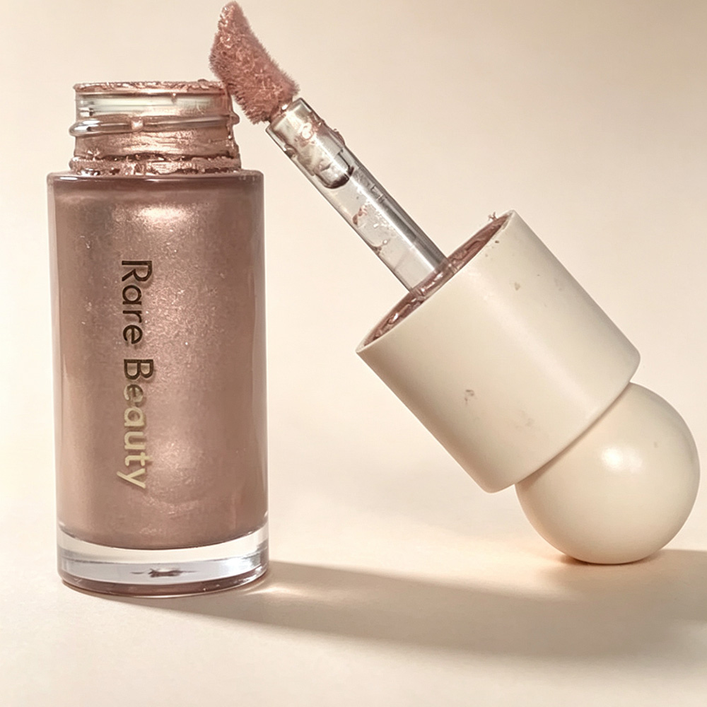 レアビューティー ライトシルキーハイライター、ウォーターレジ - Rare Beauty Makeup Highlighter のレビューと価格