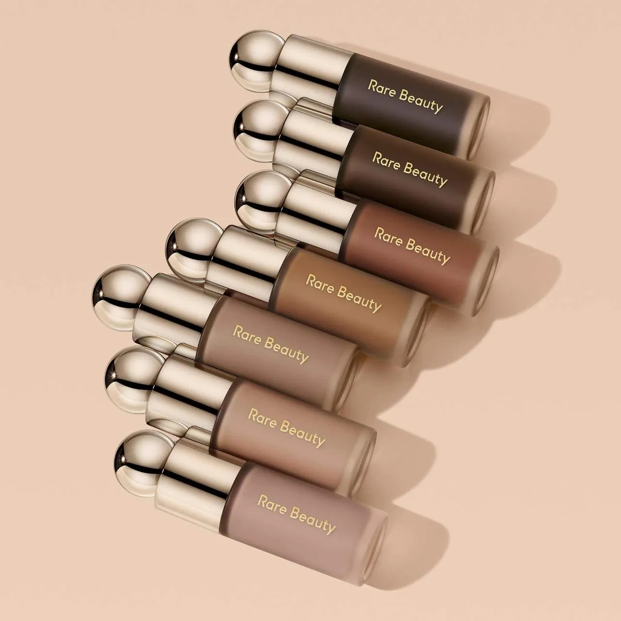 レアビューティー リキッドクリームコンターパレット ダークブ - Rare Beauty Makeup Highlighter のレビューと価格