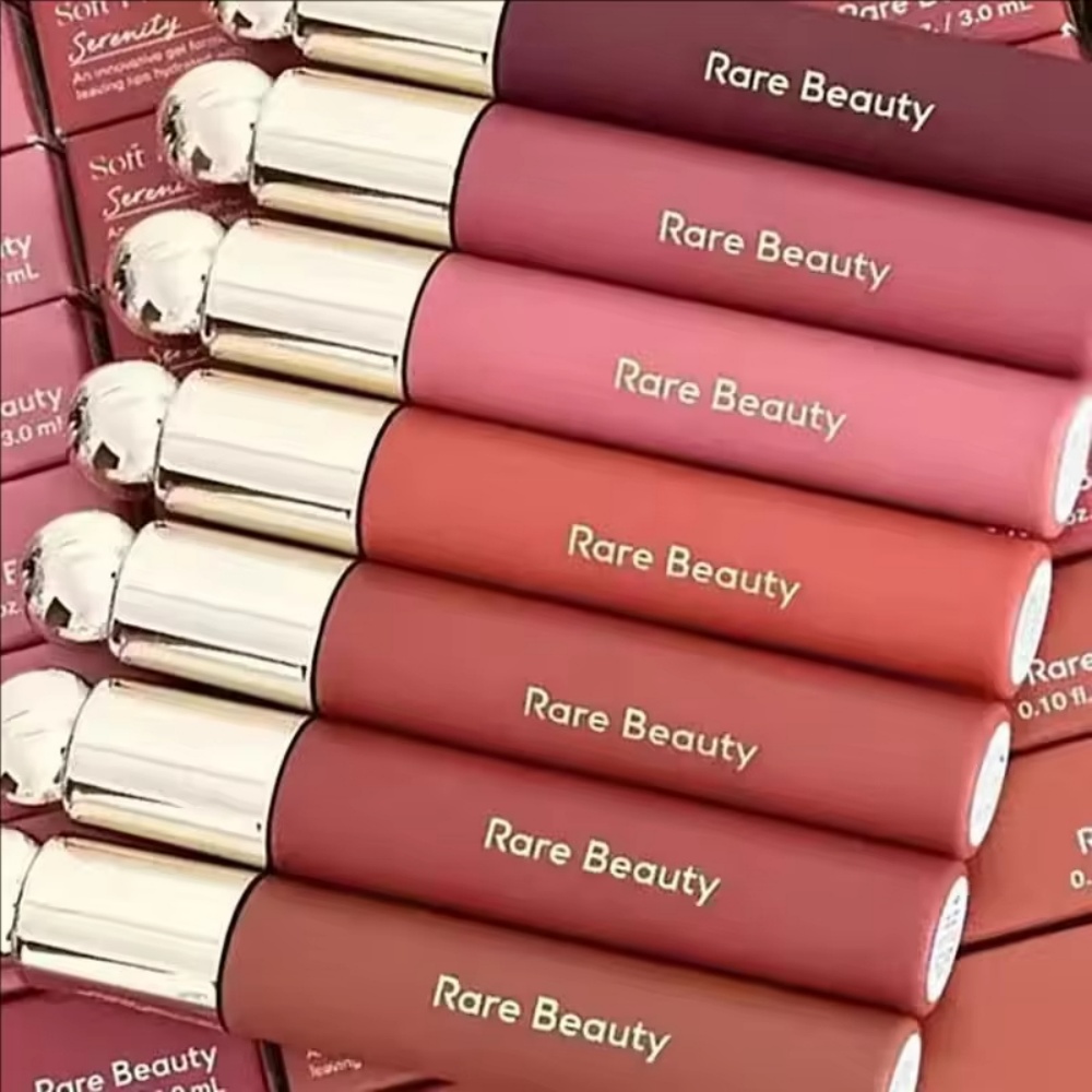 レアビューティー ステイ バーナブル グロッシー リップバー - Rare Beauty Makeup Highlighter のレビューと価格