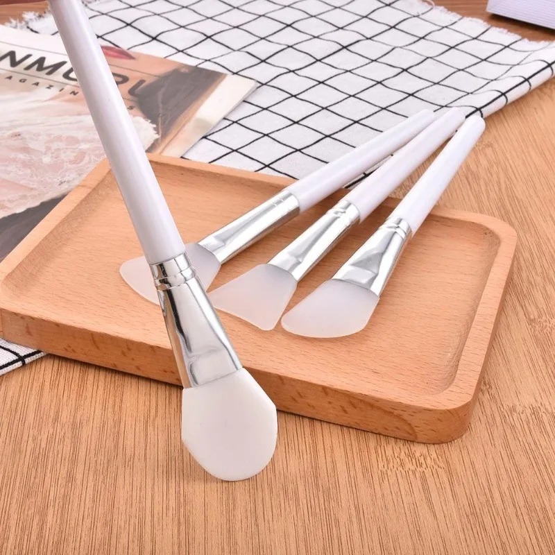 1/4 個のシリコーンフェイスマスクブラシセットソフトで柔軟 - Huda Beauty Makeup Brush Set のレビューと価格